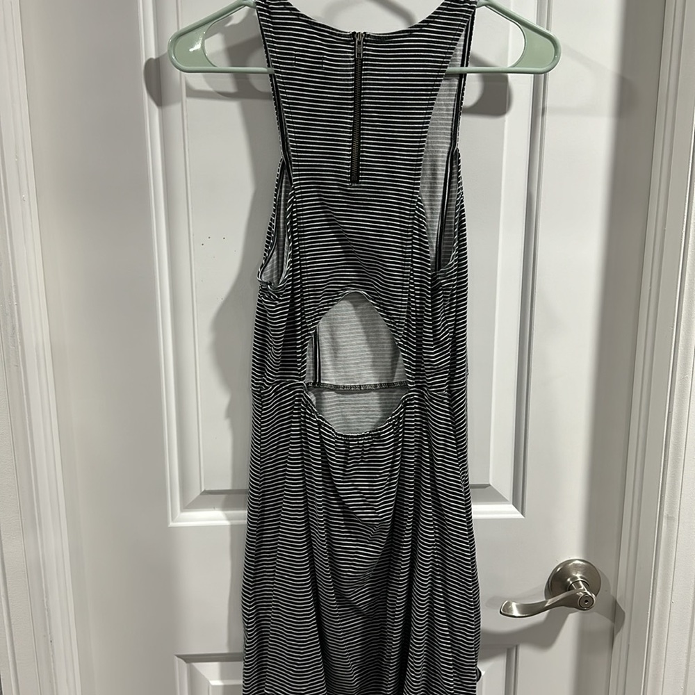 American Eagle Halter Dress with Cutout Back Size Medium - Picture 4 of 6